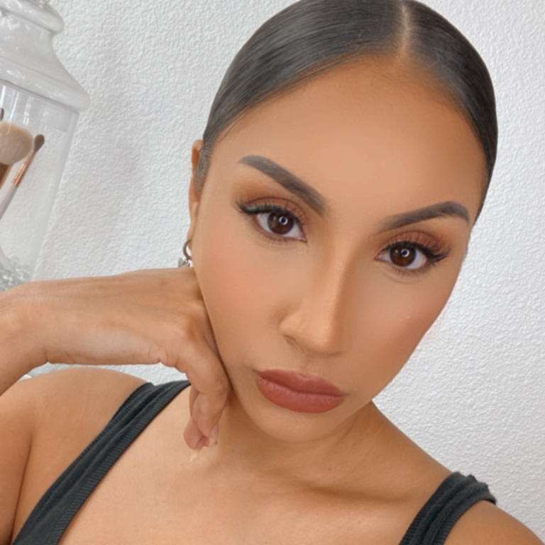 Grow on YouTube with Shorts! with Yuri Lamasbella - Erika Vieira